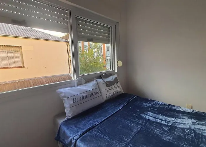 Apartment Com Espaco Office No Menino Deus Ao Lado Do Shopping De Belas